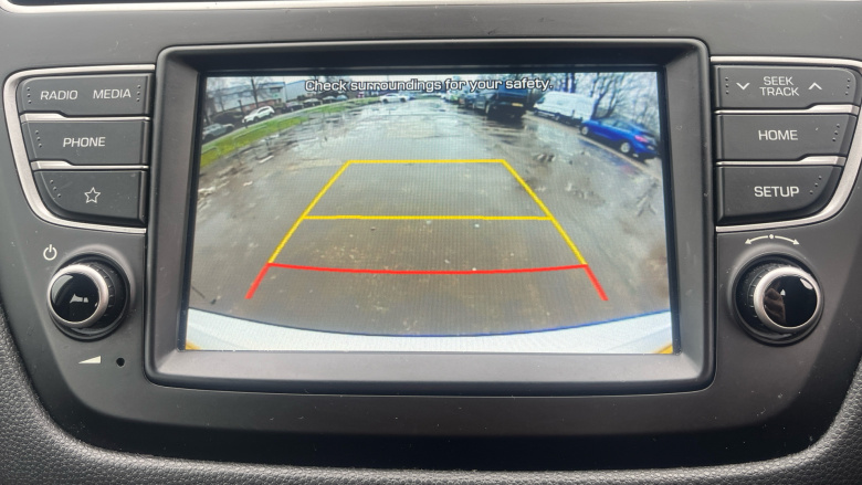 Hyundai i20 1.2 MPi S Connect 5dr Petrol Hatchback